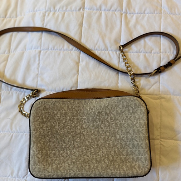 Michael Kors crossbody bag - Picture 2 of 4